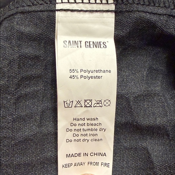 SAINT GENIES Croc Embossed Shorts - Picture 13 of 14